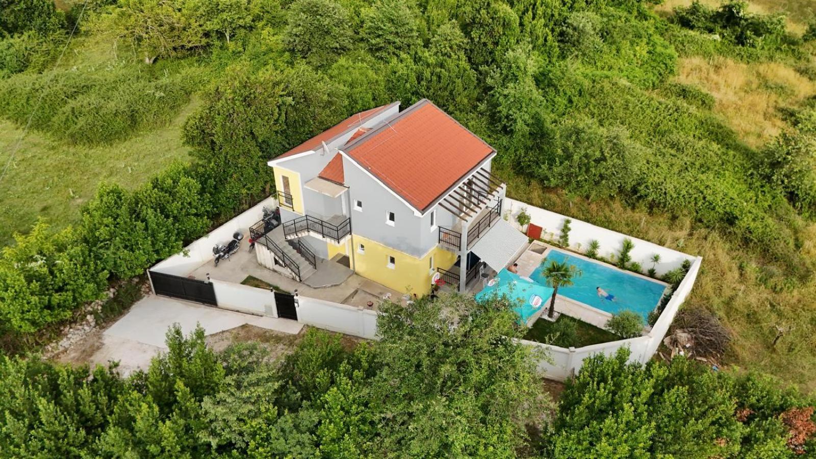 فيلا House With Pool - Mitrovic تْشيرسيك نوفي المظهر الخارجي الصورة